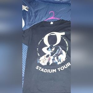 Garth Brooks stadium tour T shirt